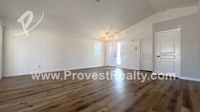 11229 Pleasant Hills Dr in Apple Valley, CA - Building Photo - Building Photo