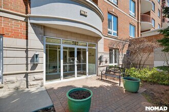 787 Graceland Ave in Des Plaines, IL - Building Photo - Building Photo