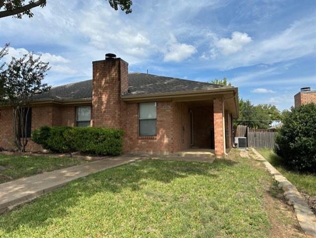 4701 Sausalito Dr in Arlington, TX - Building Photo