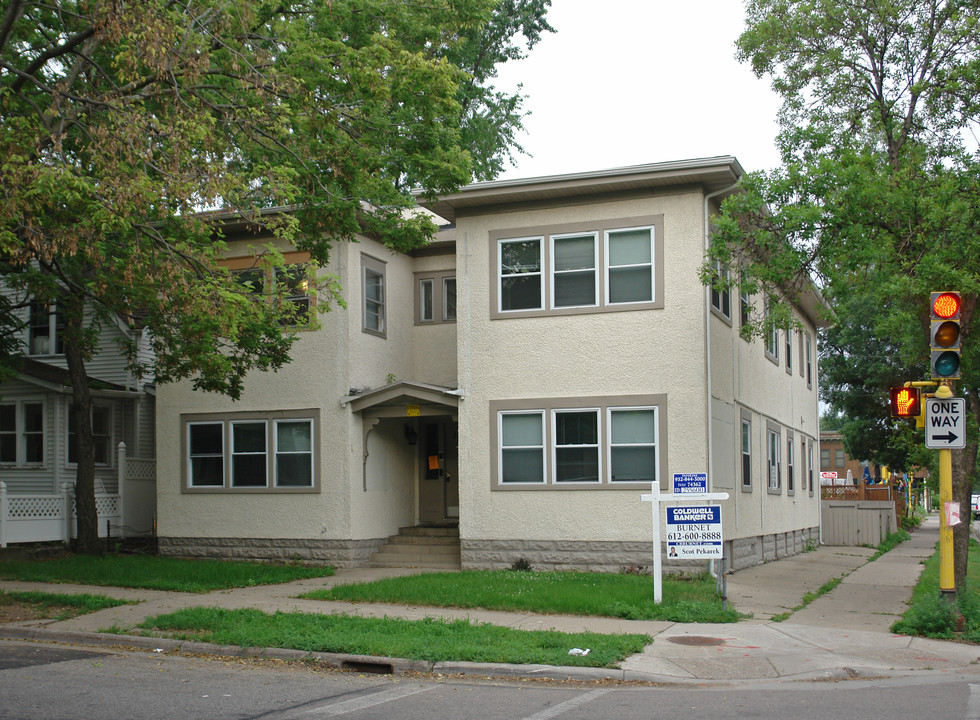 3500 1st Ave S in Minneapolis, MN - Building Photo