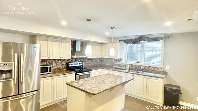 6 Bignell Cres in Ajax, ON - Building Photo - Building Photo