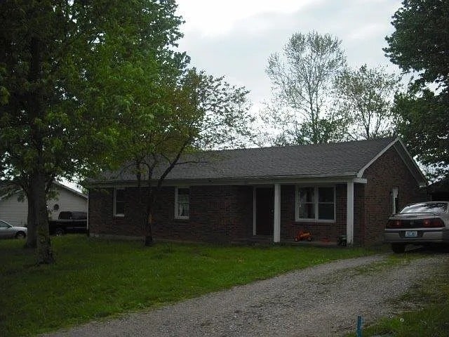 property at 1037 Drury Ln