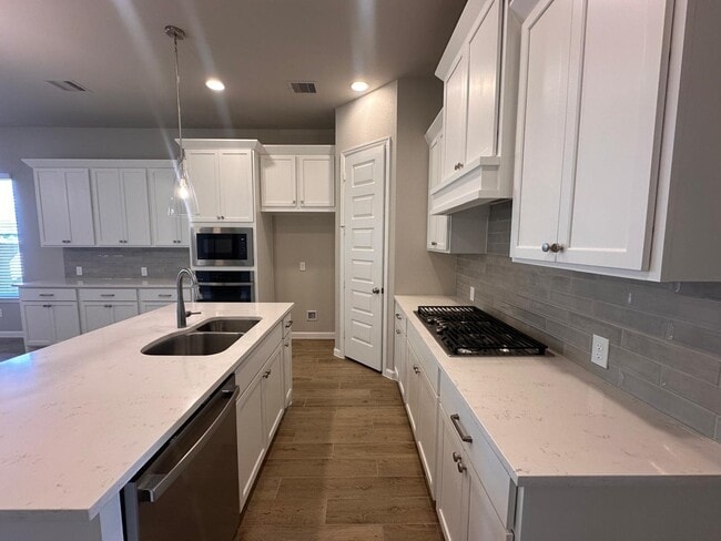 property at 6030 Cottontail Ln