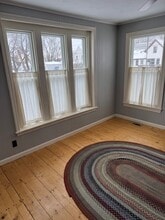 94 Old Point Ave in Madison, ME - Foto de edificio - Building Photo