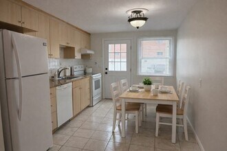 12 Cutter St in Waltham, MA - Building Photo - Building Photo