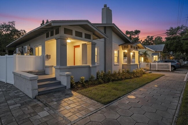 486 9th Ave N, Unit 486