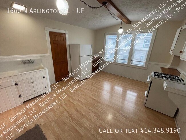 1660 N Arlington Pl-Unit -UF in Milwaukee, WI - Foto de edificio - Building Photo