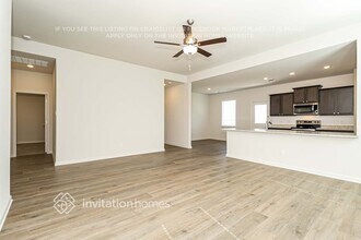 10020 Pilot Pl in Fort Worth, TX - Foto de edificio - Building Photo