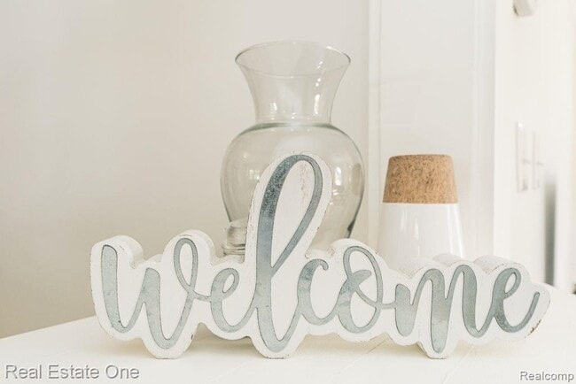 2392 W Auburn Rd in Rochester Hills, MI - Building Photo - Building Photo