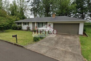 3712 Honolulu Ave in Eugene, OR - Building Photo