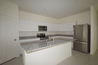 340 S Borromeo Dr in Casa Grande, AZ - Building Photo - Building Photo