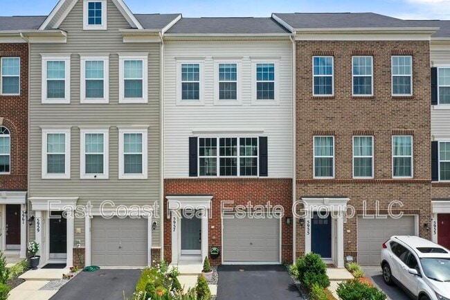 property at 5957 Whelan Ln