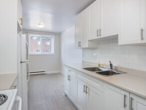 Somerset Place in Saugeen Shores, ON - Building Photo - Building Photo