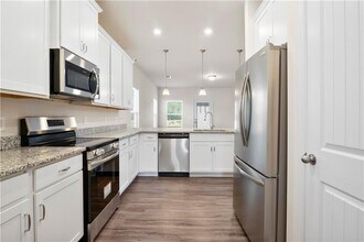 127 Marion Dr in Cartersville, GA - Building Photo - Building Photo