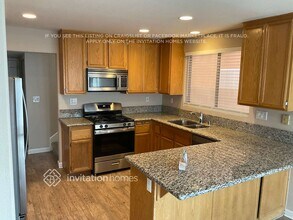 1729 Splinter Rock Way in North Las Vegas, NV - Building Photo - Building Photo