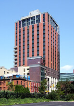 Montgomery Greene in Jersey City, NJ - Building Photo - Building Photo