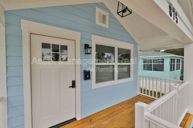 875 53rd Terrace N in St. Petersburg, FL - Building Photo - Building Photo