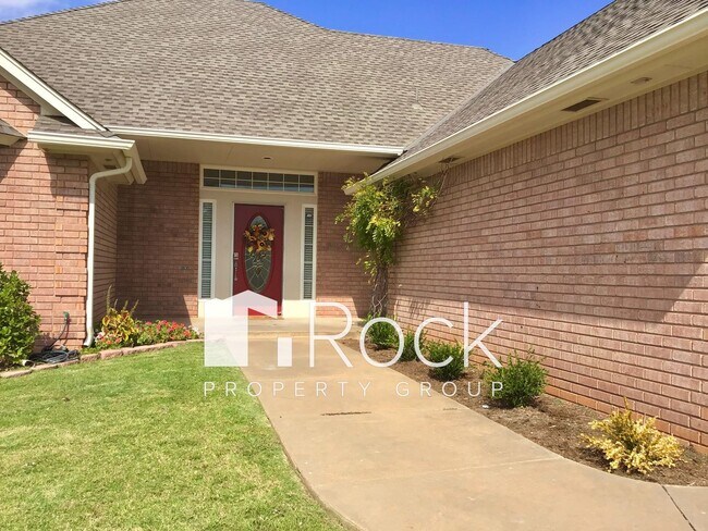 2513 NW 158th St in Edmond, OK - Foto de edificio - Building Photo
