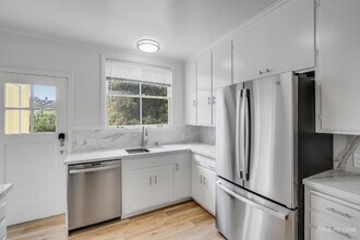 54 Santa Ana Ave in San Francisco, CA - Building Photo - Building Photo