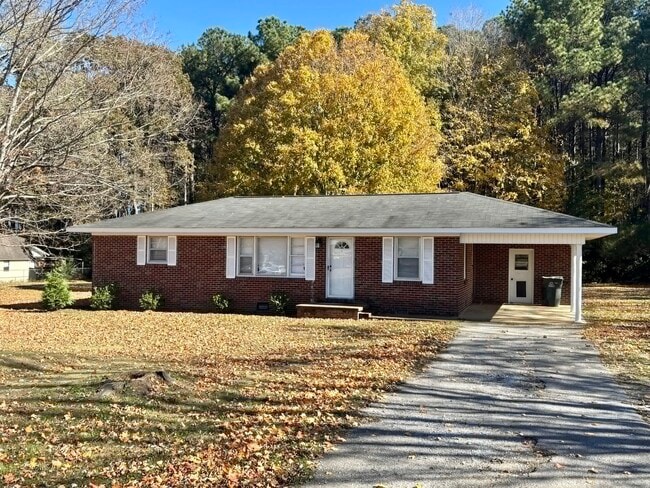 17456 Lucas Ferry Rd