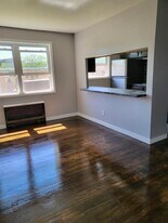 1059 Midland Ave in Midland, PA - Building Photo