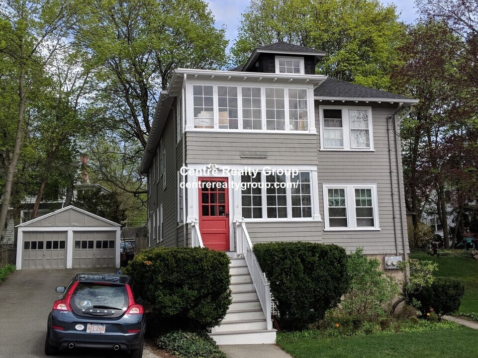 12 Westbourne Rd, Unit 1 in Newton, MA - Building Photo
