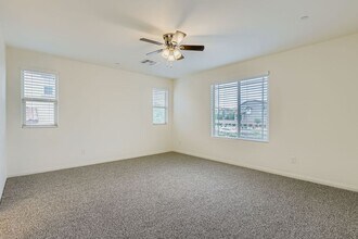 340 Mezzaforte St in Henderson, NV - Building Photo - Building Photo