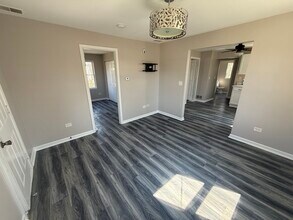 1504 S Ottawa St in Joliet, IL - Building Photo - Building Photo