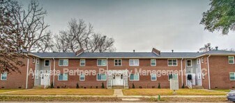 108 3rd St in Augusta, GA - Building Photo