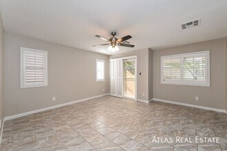 5611 Open Ct in Las Vegas, NV - Building Photo - Building Photo