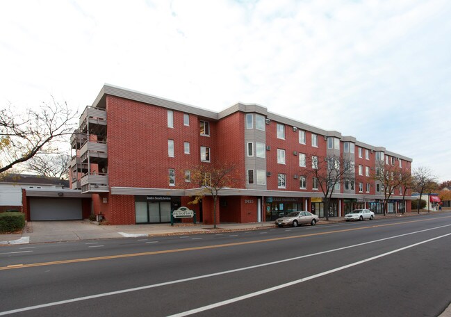 Metroplace Condominiums in Minneapolis, MN - Building Photo - Primary Photo