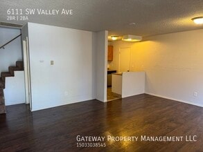6111 SW Valley Ave in Beaverton, OR - Building Photo - Building Photo