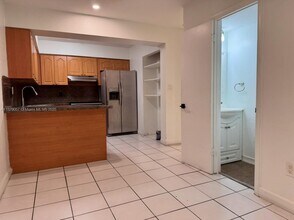 1750 W 56th St in Hialeah, FL - Building Photo - Building Photo