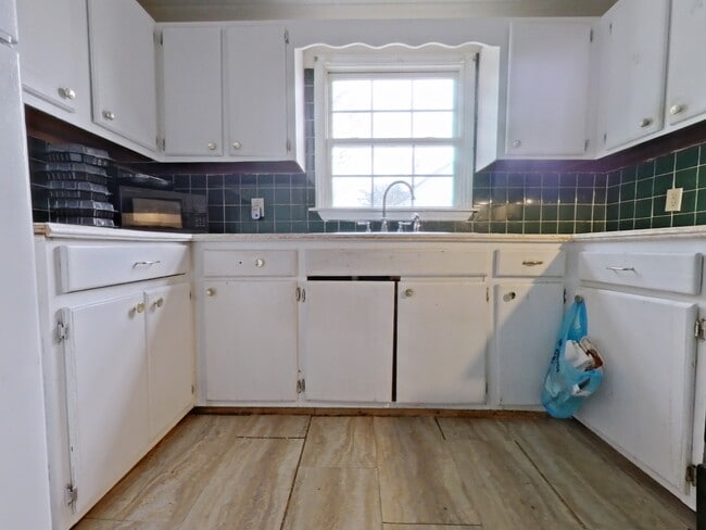 822 Holt Ave in Greensboro, NC - Building Photo - Building Photo