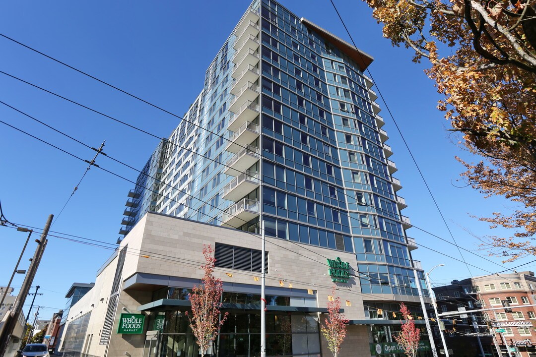 The Danforth in Seattle, WA - Building Photo