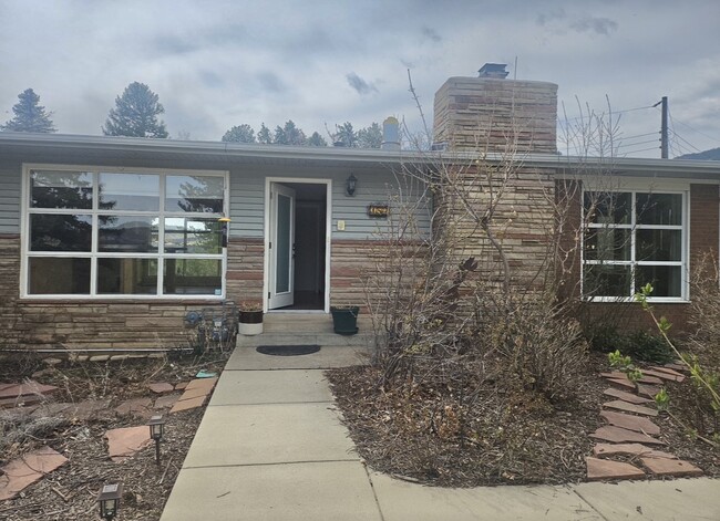 property at 152 Red Rocks Vista Dr