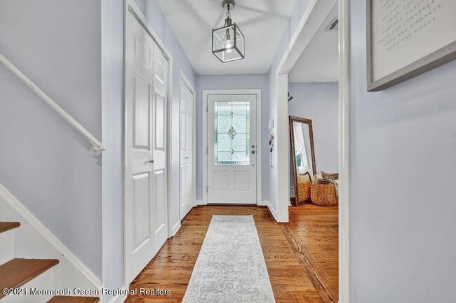27 Stevens Ave in West Long Branch, NJ - Building Photo - Building Photo