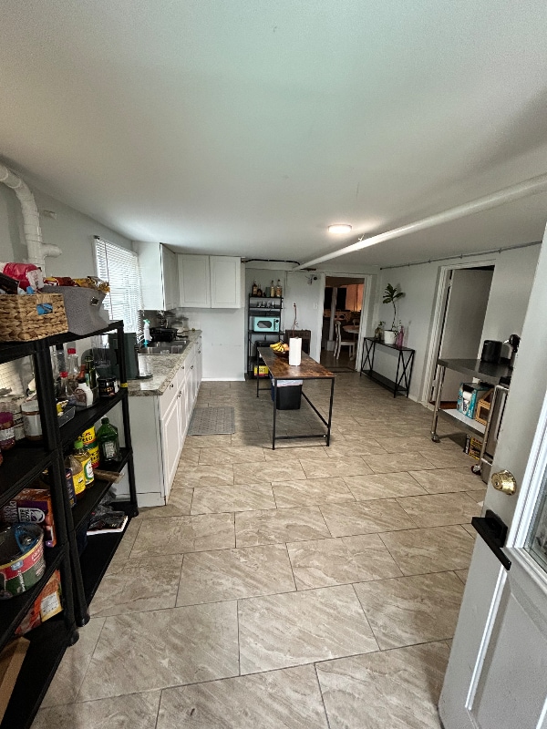 330 Stafford Ave