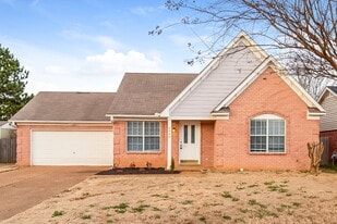 4490 Shadow Glen Cove in Horn Lake, MS - Building Photo