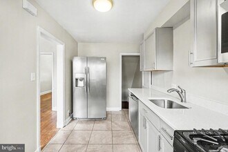 828 St Dunstans Rd in Baltimore, MD - Building Photo - Building Photo