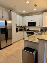 1225 Island Ave, Unit 313 in San Diego, CA - Foto de edificio - Building Photo