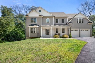 41 Peach Orchard Rd in Burlington, MA - Building Photo