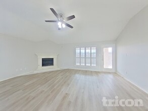 4703 Topaz Ln in Granbury, TX - Building Photo - Building Photo