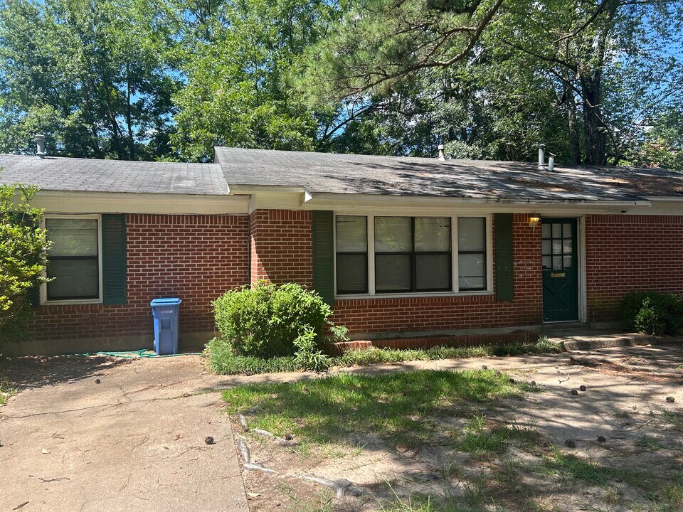 1010 Spruce in Magnolia, AR - Building Photo