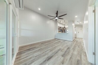 71 Waiaka Ln in Wailuku, HI - Foto de edificio - Building Photo