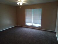 102 Edwards Apt 29 St in Del Rio, TX - Foto de edificio - Building Photo