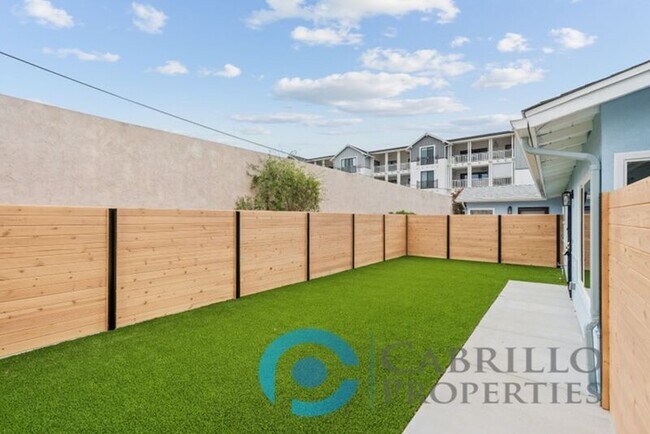 885 Home Ave in Carlsbad, CA - Building Photo - Building Photo