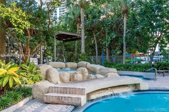 3400 NE 192nd St, Unit 412 in Aventura, FL - Building Photo - Building Photo