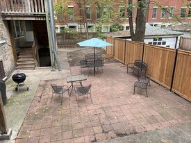 5105 N Damen Ave, Unit 2 in Chicago, IL - Building Photo