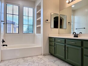 2367 W Jake Haven in Phoenix, AZ - Building Photo - Building Photo